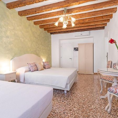 Residenza San Silvestro Hotell Venedig Exteriör bild