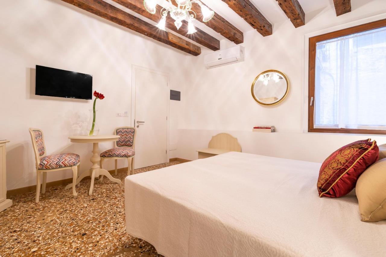 Residenza San Silvestro Hotell Venedig Exteriör bild